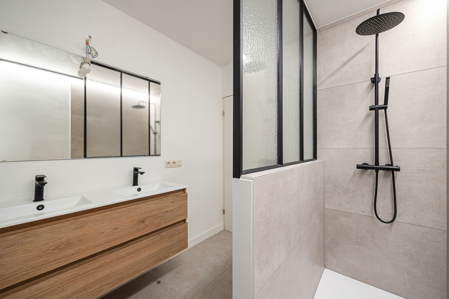 Gerenoveerd appartement met autostaanplaats - foto 5