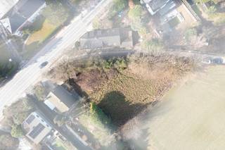 Exclusieve bouwgrond van 12a 72ca geschikt voor het bouwen van een villa.Groenzicht in combinatie met de nabijheid van invalswegen.Dankzij een hogere...