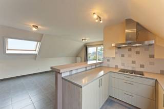  Dakappartement van 118m² met ruim terras en garage!Belangrijkste troeven: - Energiezuinig: energielabel A!- Recent en instapklaar appartement-...