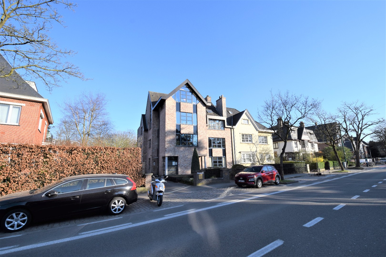 2-slaapkamerappartement in de buurt van het miljoenenkwartier - foto 1