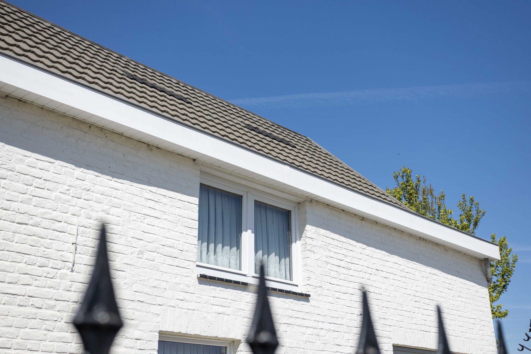 Aangename woning met 4 slaapkamers en tuin - foto 4