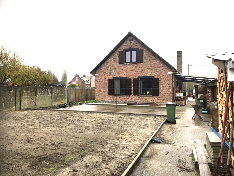 Te Grembergen : Woonst met terras en tuin - EN bijgebouw met garage- ruime parking in doodlopende straat nabij de spoorweg - foto 4