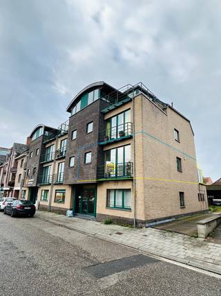 Nabij UZ Leuven, KUL, Imec, Leuven centrum... treft u dit lichtrijk en gezellig appartement gelegen op de eerste verdieping van een verzorgd...