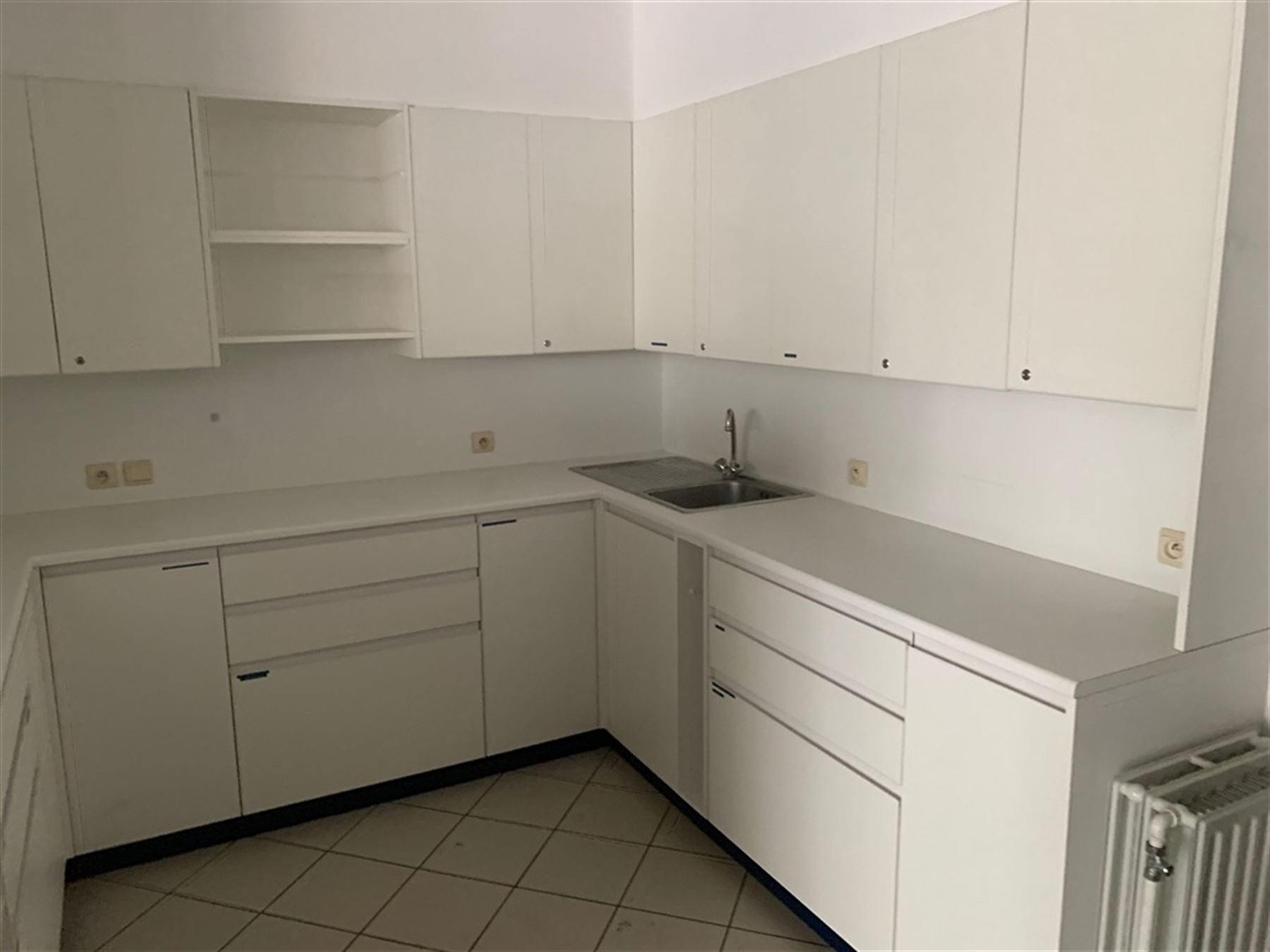 Maison commerciale bien située. Idéal pour projet immobilier! - photo 4