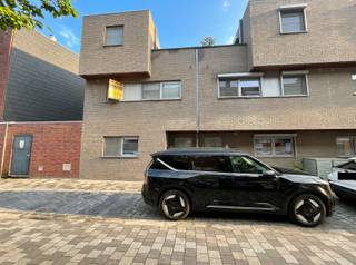 Deze prachtige woning in Mechelen biedt een comfortabele leefomgeving met tal van moderne faciliteiten. Met een bewoonbare oppervlakte van 125...