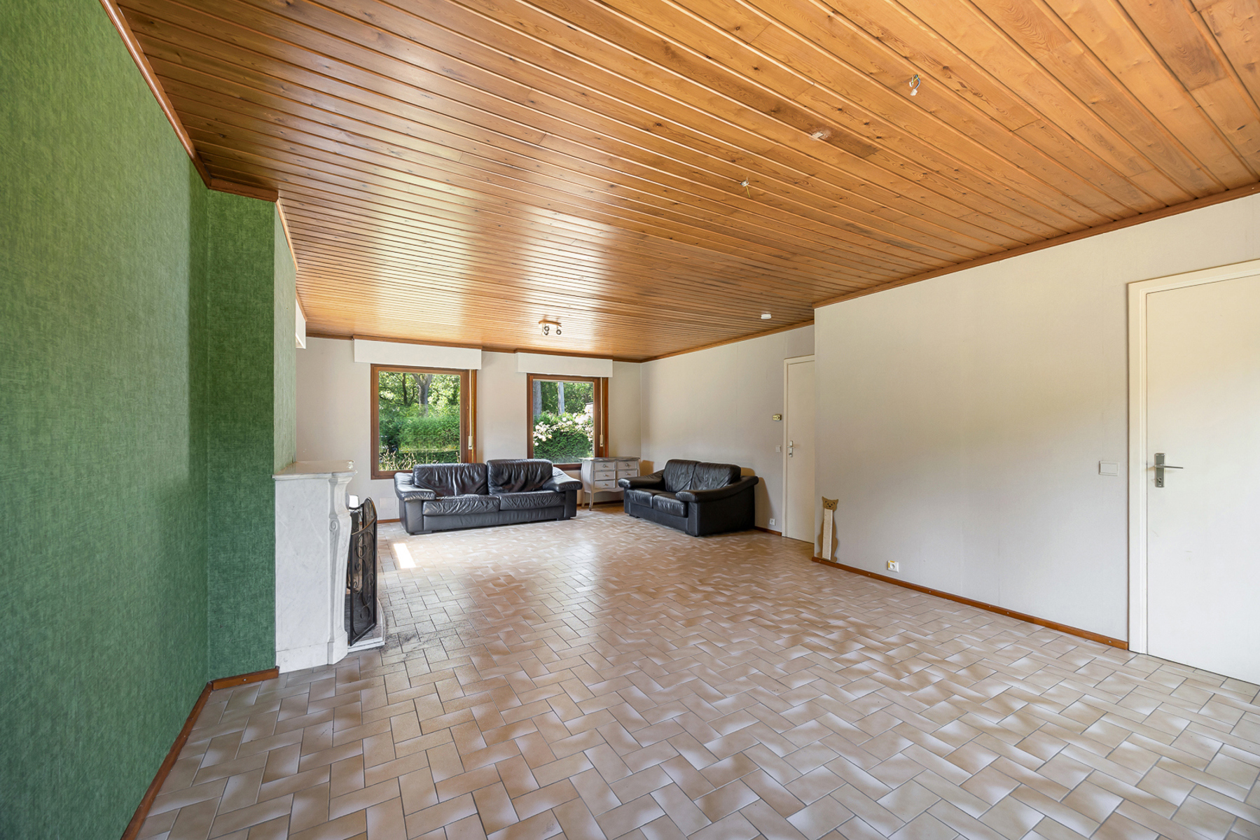 Te renoveren woning met veel potentieel in groene omgeving - foto 5