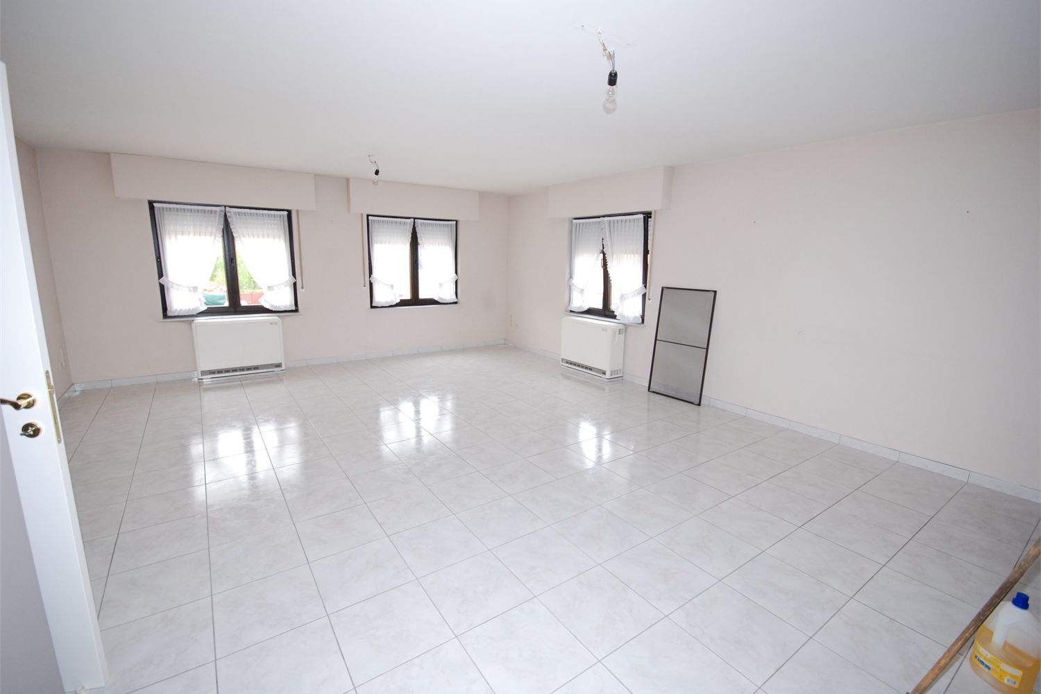 Appartement met terras, garage en autostaanplaats - foto 2