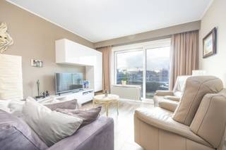 Résidence HILDERWIN II : appartement avec terrasse ensoleillée et vue latérale sur la mer.Situé au 4ᵉ étage d’une résidence située sur la...