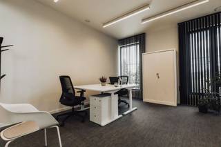 Te huur : kantoorruimte in businesscenter '' De Regio '' op een commerciëel zeer gunstig gelegen plaats.Deze kantoorruimte bevindt zich in een gebouw...