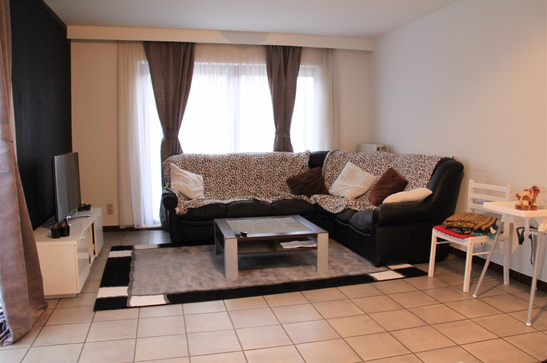 OPBRENGSTPAND (5 APPARTEMENTEN + 1 STUDIO + 4 CARPORTS) - foto 3
