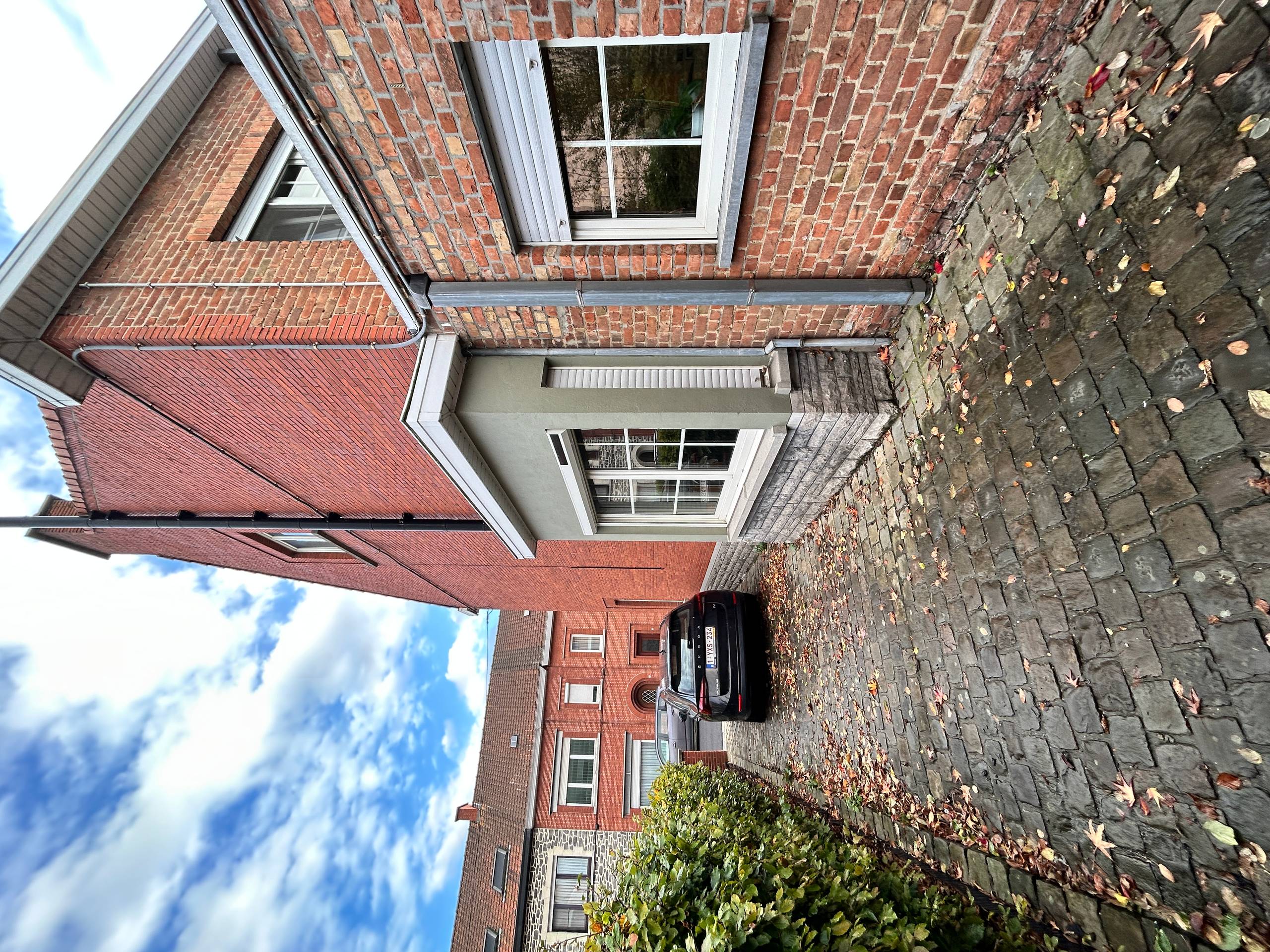 Menen - Ruime woning met garage en tuin te koop - foto 2