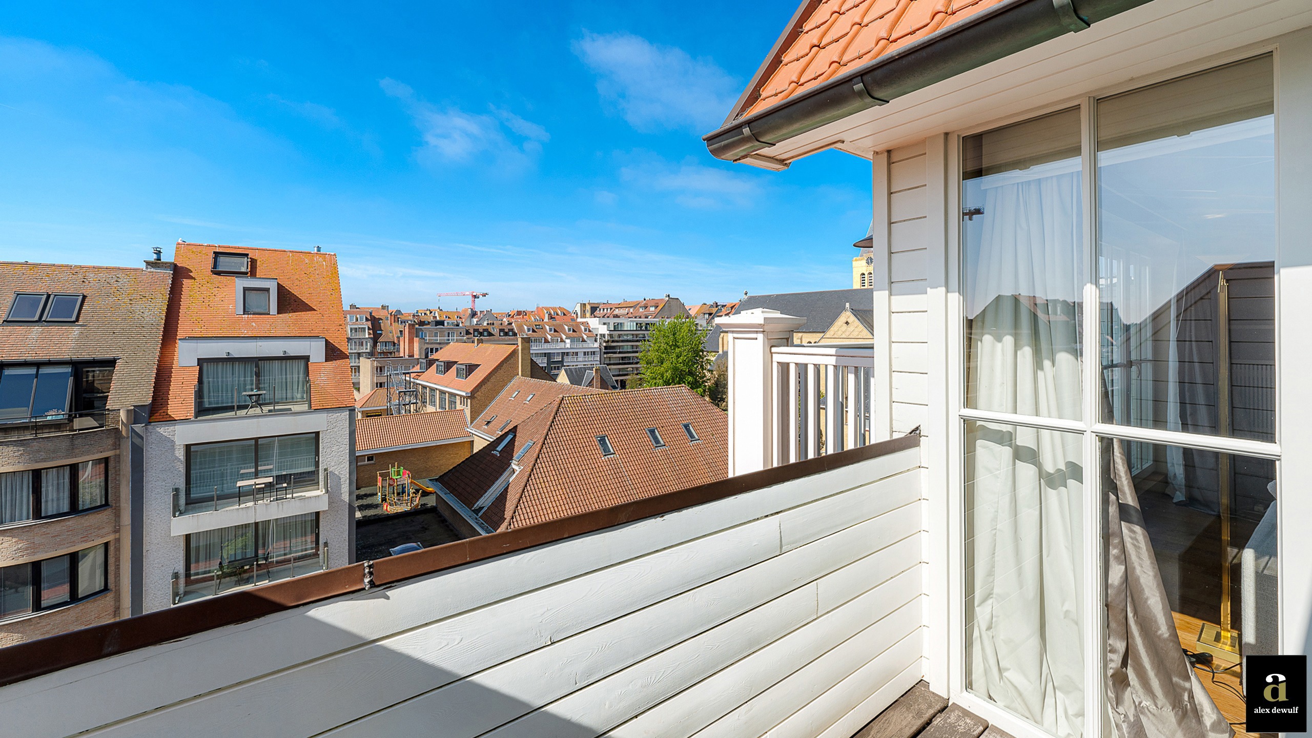 Ruim 3-slaapkamer duplex-appartement in de Van Bunnenlaan    - foto 5