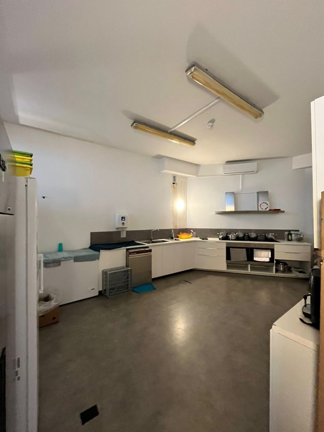 Commercial for rent in Brussels - photo 2