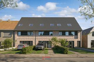 Nous sommes fiers de vous présenter ce projet neuf à petite échelle, écoénergétique, composé de trois maisons situées le long de l’Oude Veurnevaart.<br />Cette maison offre un espace de vie spacieux avec une cuisine ouverte, trois chambres, un dressing, deux toilettes, une salle de douche, une salle de bain, une buanderie, un espace polyvalent et un grand jardin. Le stationnement est prévu sur une allée privée.<br />Les maisons sont situées à l’Oude Veurnevaart 85, 8620 Nieuwpoort, un emplacement privilégié à la périphérie du centre historique. Vous trouverez à quelques pas des commerces, des écoles et des transports en commun, avec un accès rapide à l’autoroute. Cette localisation combine l’accessibilité et la sérénité d’un environnement calme et verdoyant.<br />Ce projet met l’accent sur la qualité et le confort de vie. Grâce à l’utilisation de matériaux haut de gamme et de techniques modernes et écoénergétiques, les maisons sont finies avec soin. Les grands jardins offrent de nombreuses possibilités pour profiter de l’environnement naturel, en contraste marqué avec les petites cours urbaines souvent proposées.<br />Le design réfléchi de l’architecte répond parfaitement aux besoins d’une famille moderne. Avec un agencement pratique, une abondance de lumière naturelle, des espaces de vie généreux et une attention particulière portée à l’efficacité énergétique, cette maison garantit un confort optimal, à l’intérieur comme à l’extérieur.