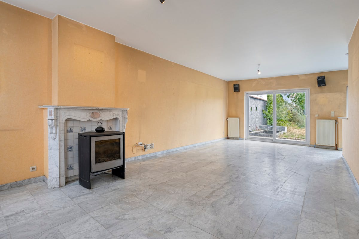 Ruime te renoveren gezinswoning op 588 m² te koop te Heule! - foto 4