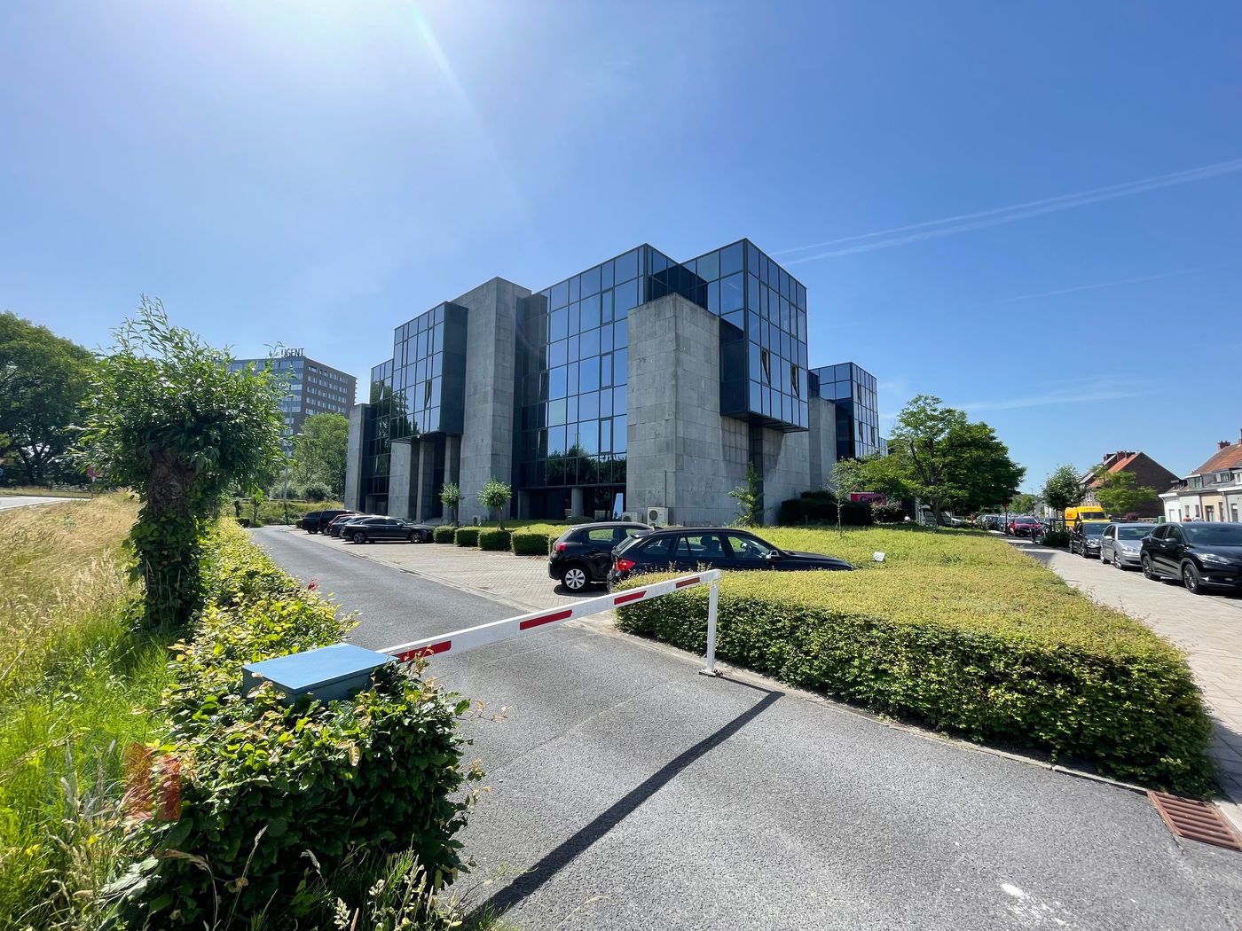 Lichtrijke kantoorruimte van 369 m² nabij de E40 te Zwijnaarde - foto 5