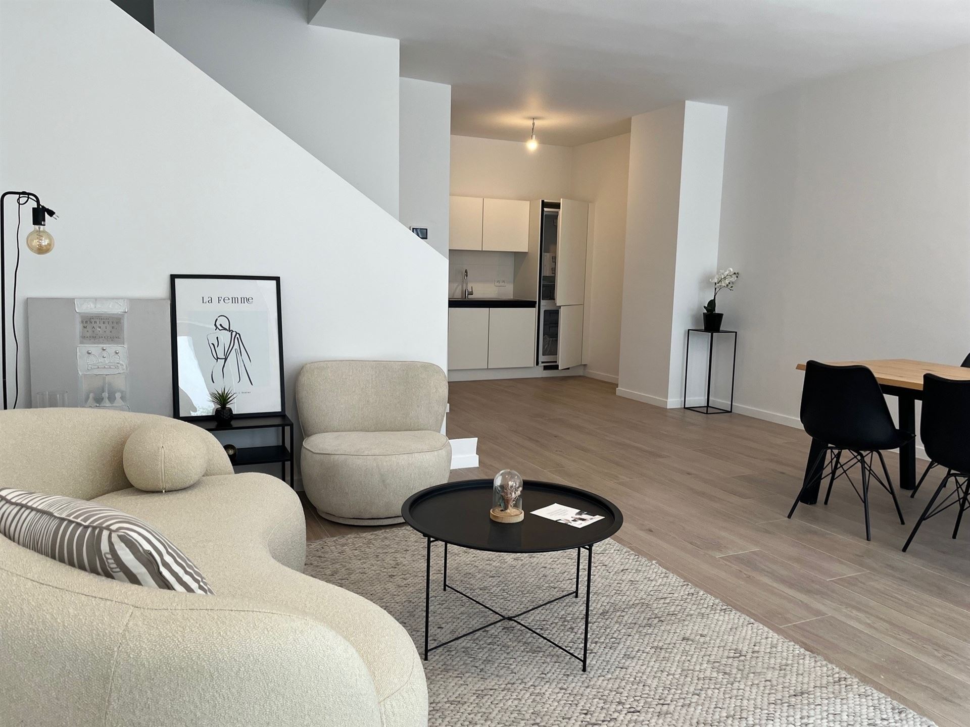 Sup duplex neuf 2 CH avec cour/terrasse ! - photo 3