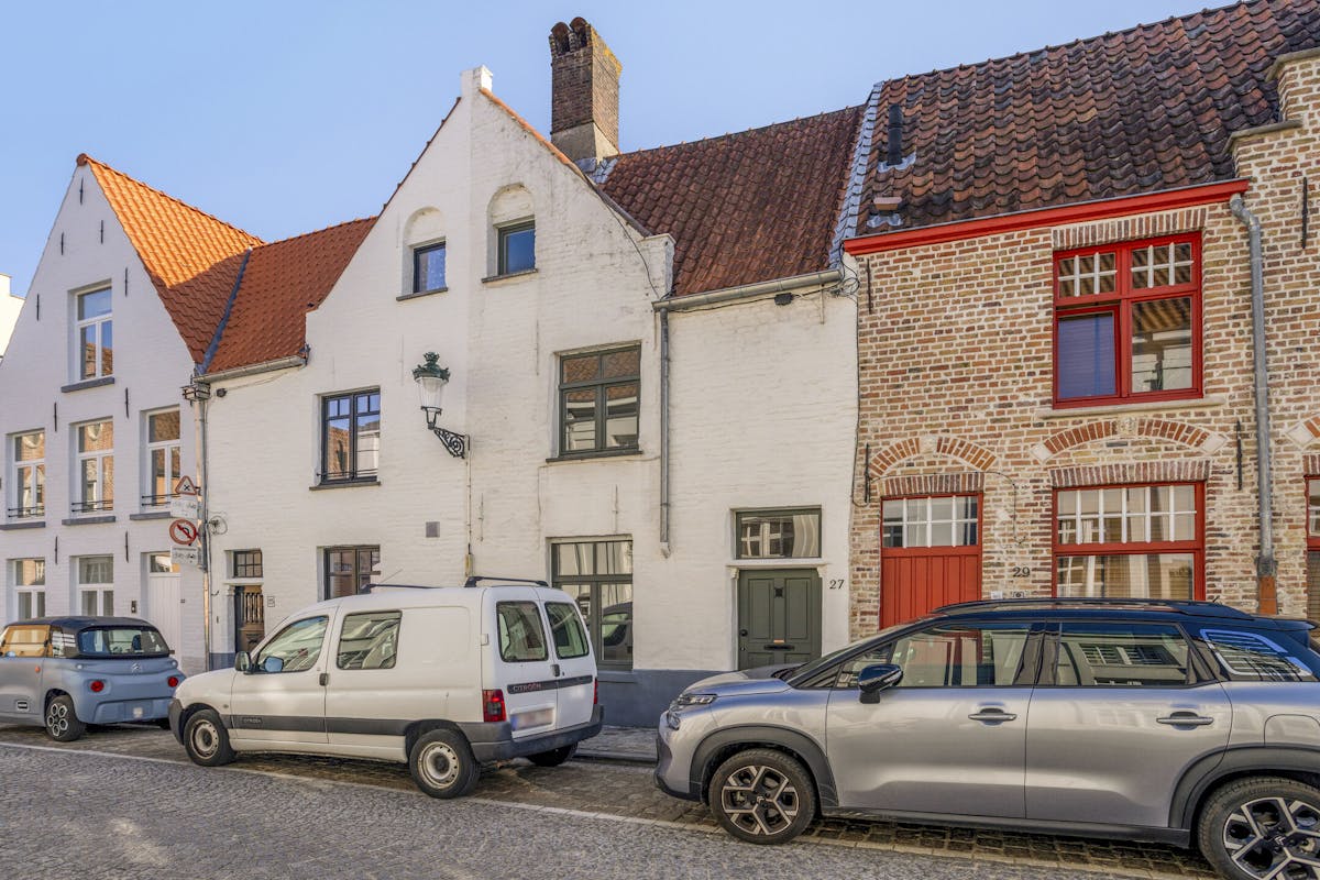 House to renovate in a prime location in the center of Bruges - photo 3