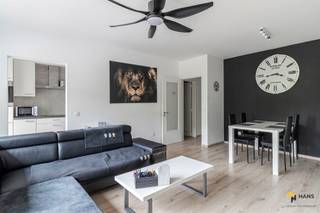 Nieuwdreef 118 (1e verd.) - Merksem Instapklaar appartement (85m²) met 2 slaapkamers, terras (4 m²) en gemeenschappelijke tuin in Merksem. In de...