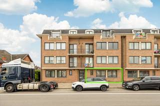 Dit gelijkvloers appartement met tuin en ondergrondse staanplaats, gelegen aan de Antwerpsestraat in Boom, biedt een uitstekende locatie nabij...