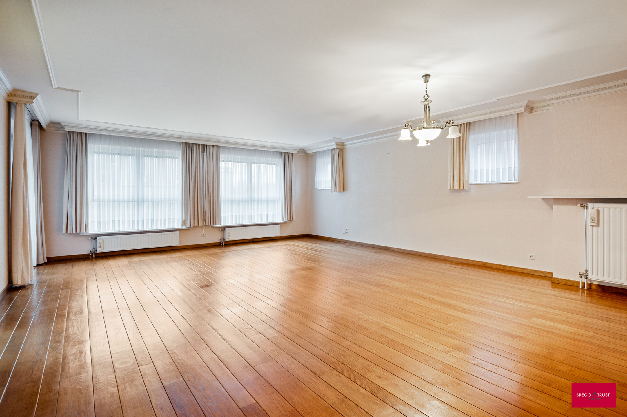 Ruim appartement met 3 slaapkamers en 2 terrassen - foto 2