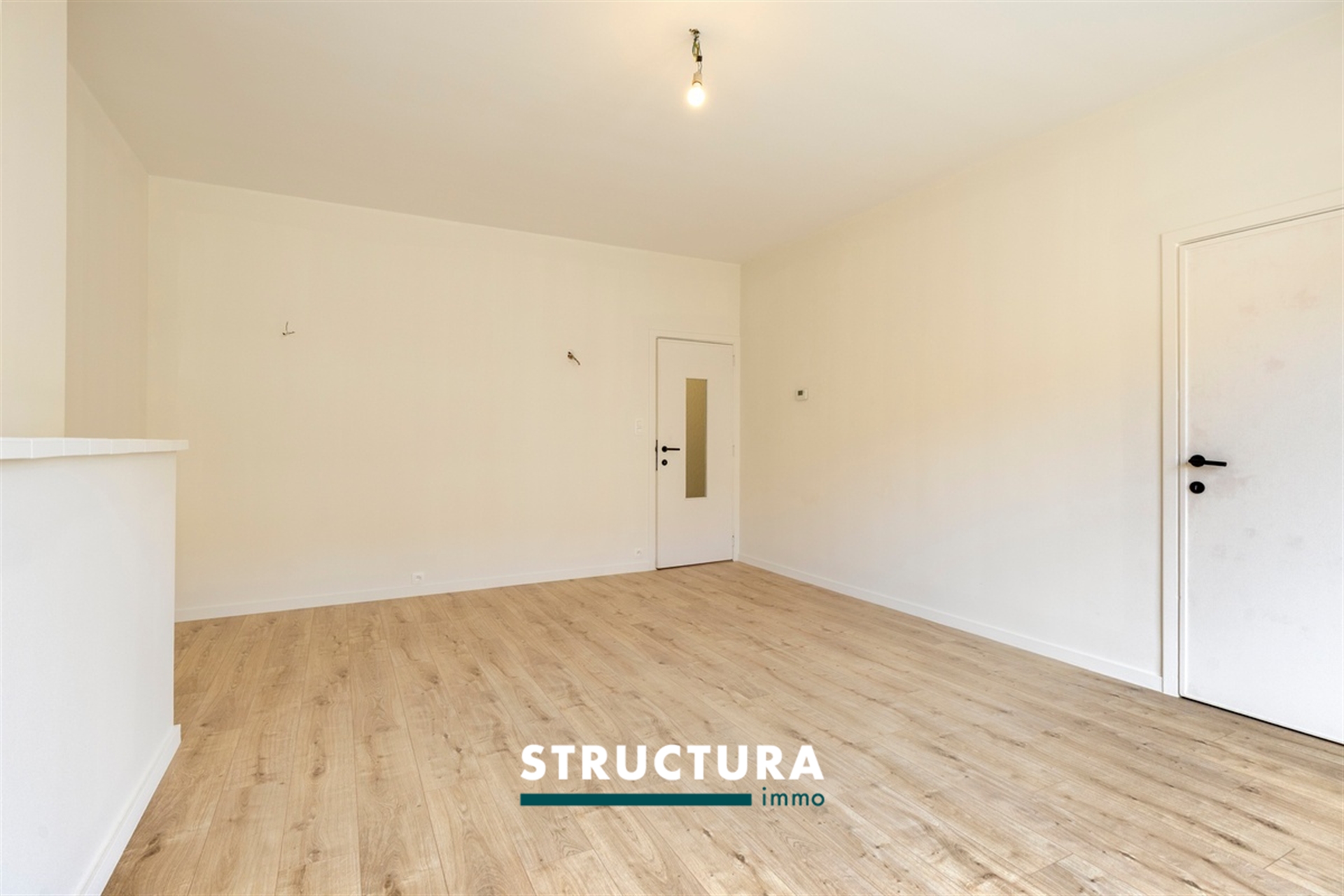 Appartement rénové avec jardin idéalement situé - photo 4