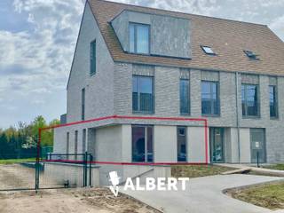 Welkom in dit prachtige, nieuw gebouwd, gelijkvloerse appartement in het hart van Kortessem, gelegen aan de Opeindestraat 30.Deze unieke huurwoning...