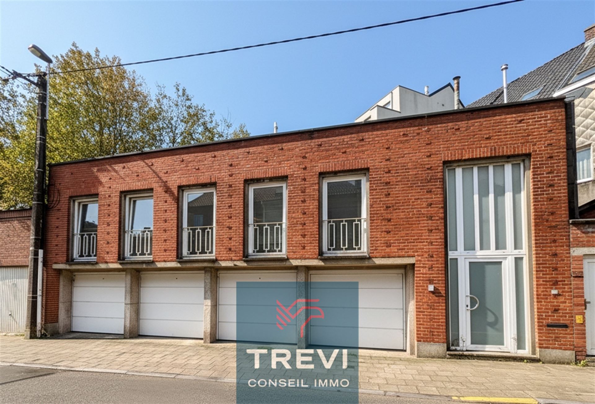 Superbe appartement 2 ch & garages - photo 1