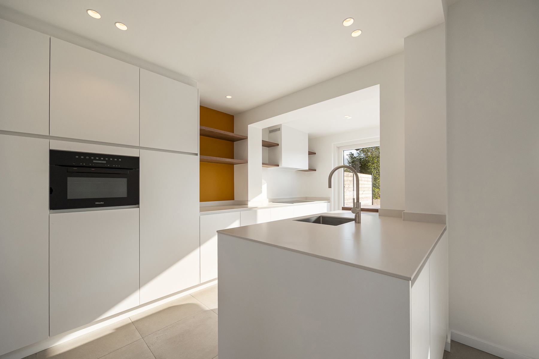 Woning met 3 slaapkamers, tuin en garage - foto 3