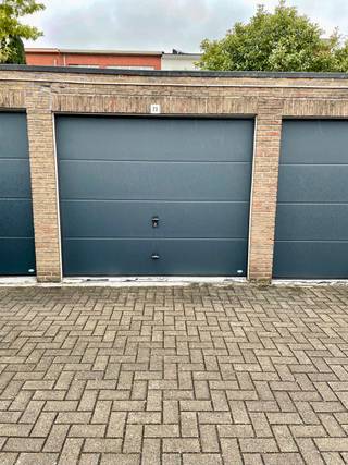 Garage à louer à Edegem