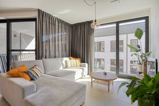 Dit appartement is uitermate rustig gelegen in het centrum van Mol, vlak bij de Nete, CC Het Getouw, de bibliotheek, de winkelstraten, het...