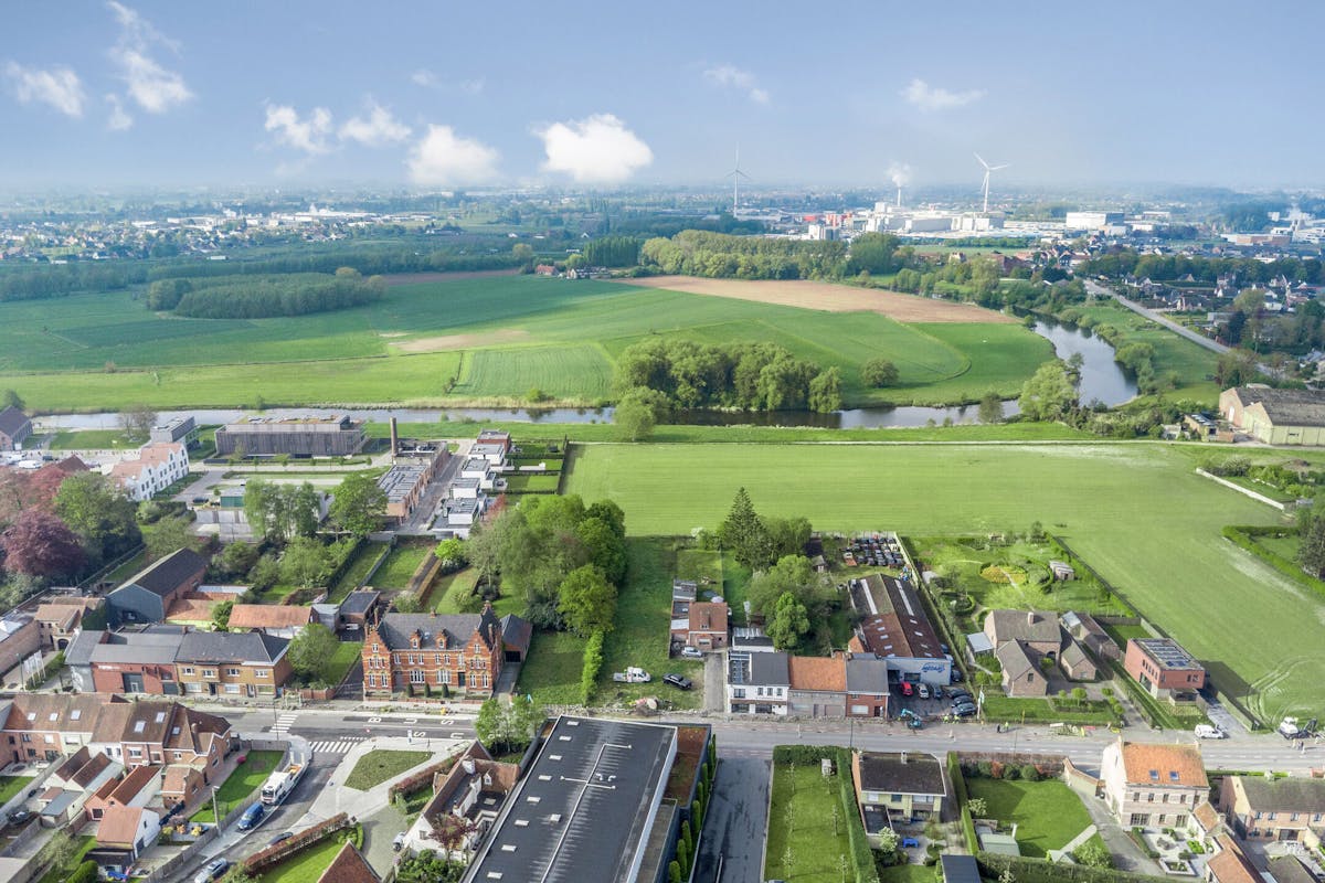 Ruim stuk bouwgrond te koop nabij centrum Sint-Baafs-Vijve - foto 4