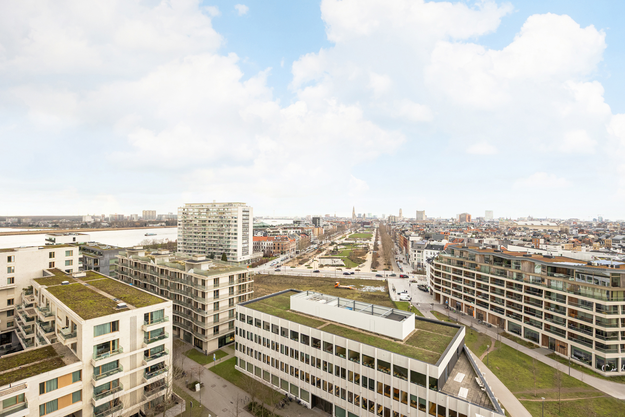 ANTWERPEN NIEUW-ZUID - Prachtig 2- slk appartement met panoramisch zicht op het Zuidpark - foto 2