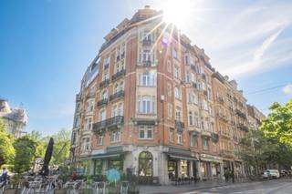 SAINT-GILLES, in this street where the true spirit of Saint-Gilles comes to life, surrounded by characterful façades and tree-lined...