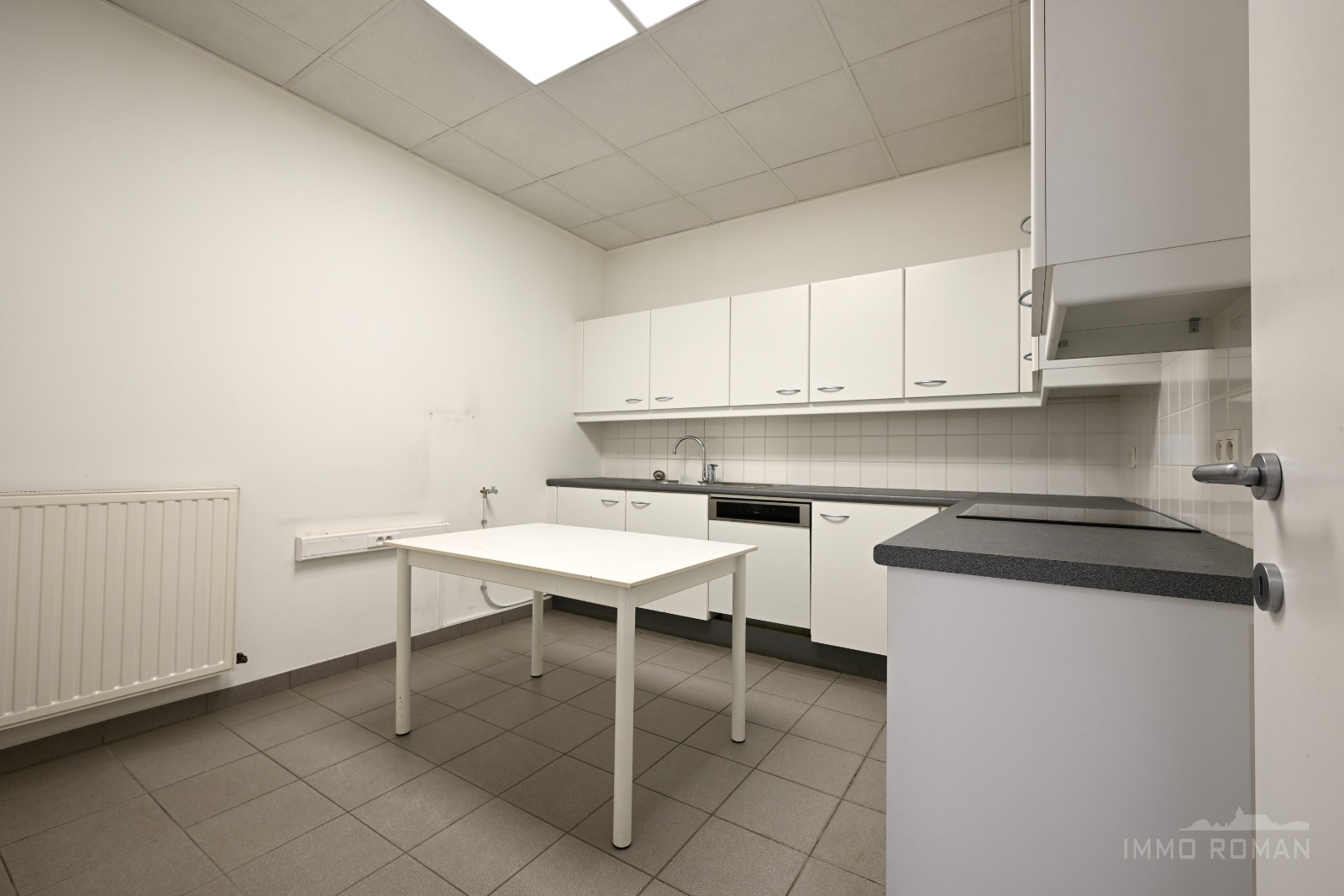 Kantoorruimtes te huur in het centrum van Berchem, deelgemeente Kluisbergen - foto 5