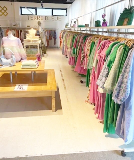 COMMERCIEEL PAND OP TOPLIGGING IN KUURNE NAAST CARDOEN EN MAZDA - foto 4