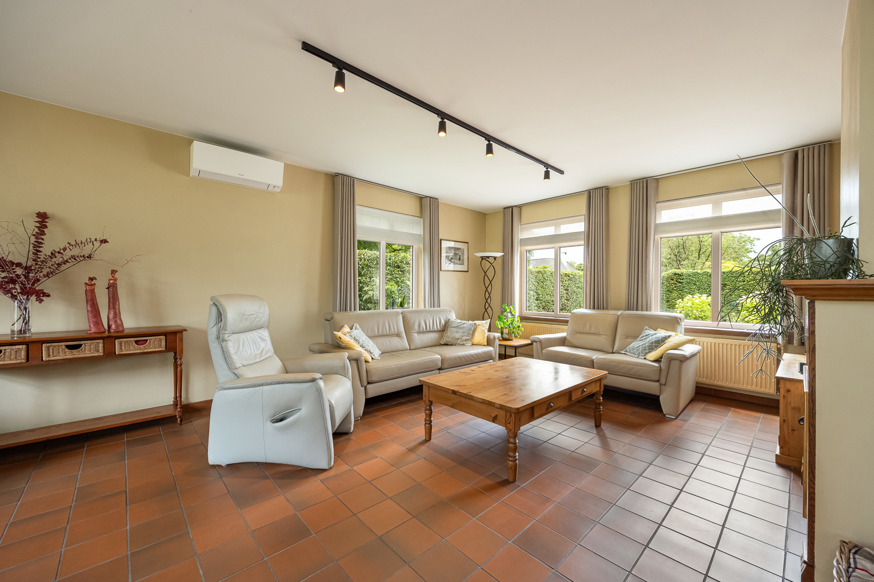 Instapklare villa met grote tuin en zwembad - foto 5