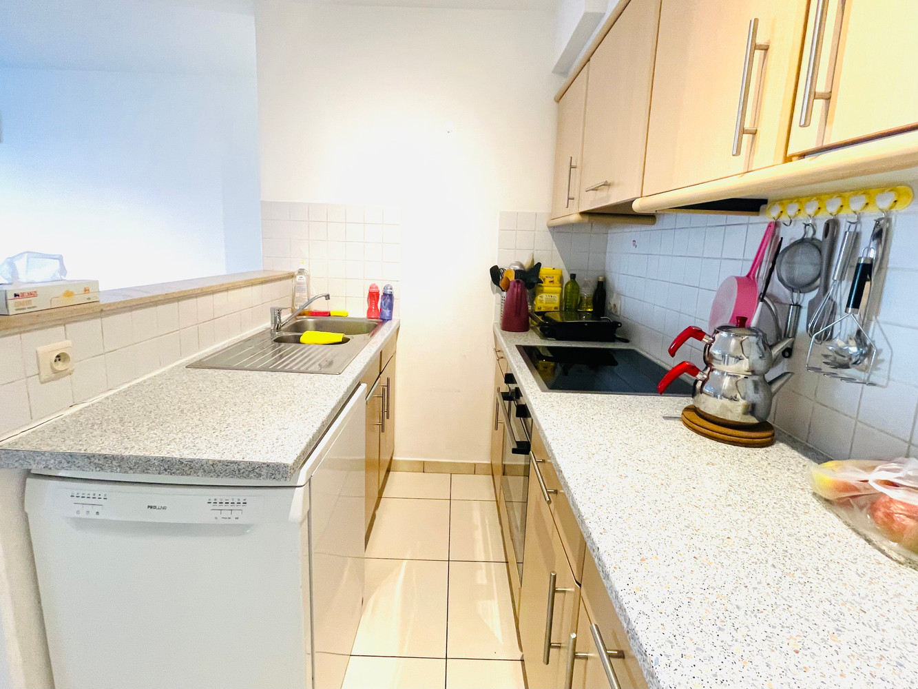 Zeer goed gelegen appartement te Gentbrugge, vlakbij winkels en op fietsafstand van Gent-centrum. - foto 4