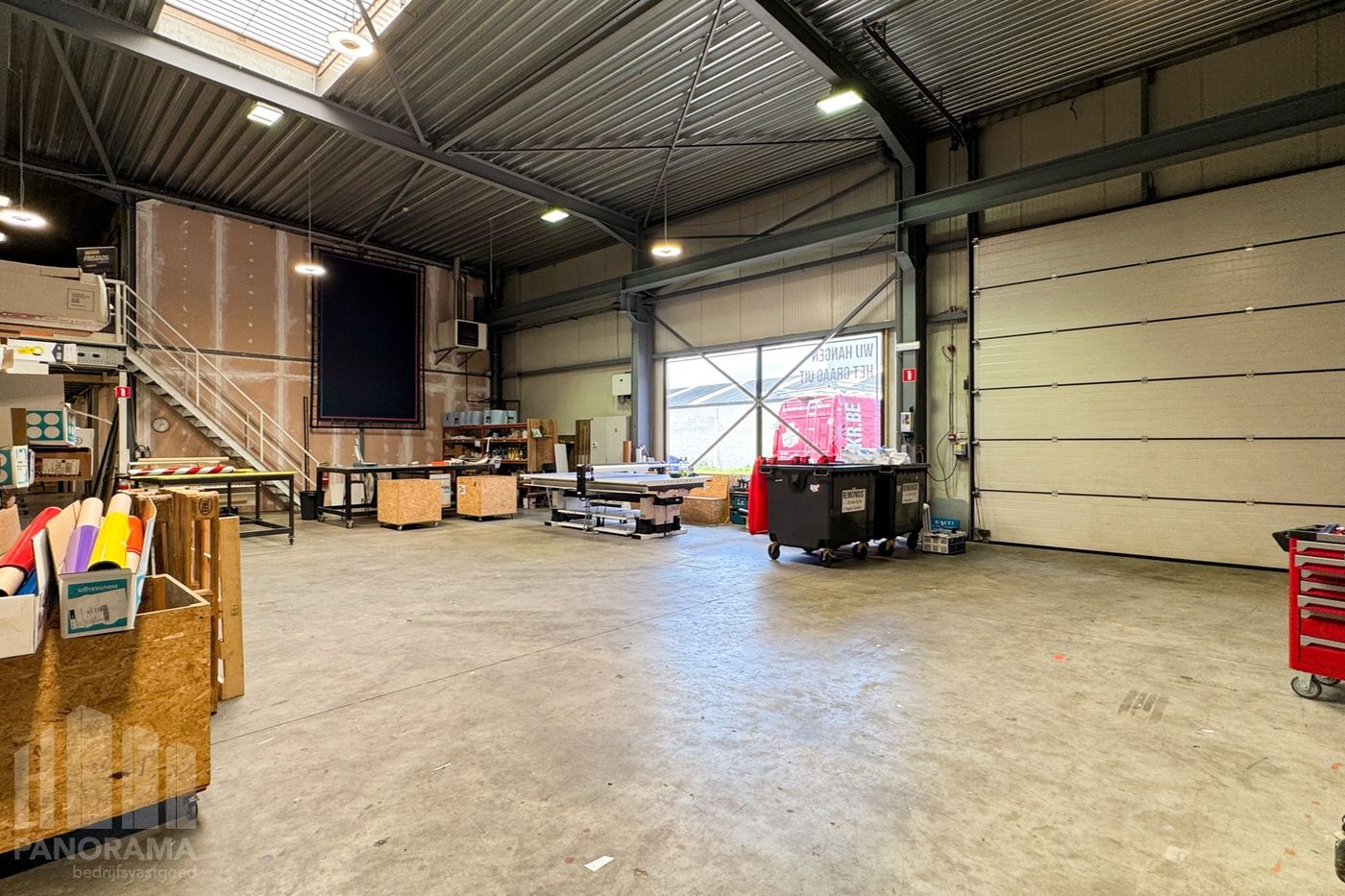 Instapklare KMO-unit van 665 m² met mezzanine en kantoren nabij A12, N16 en N17 - foto 4