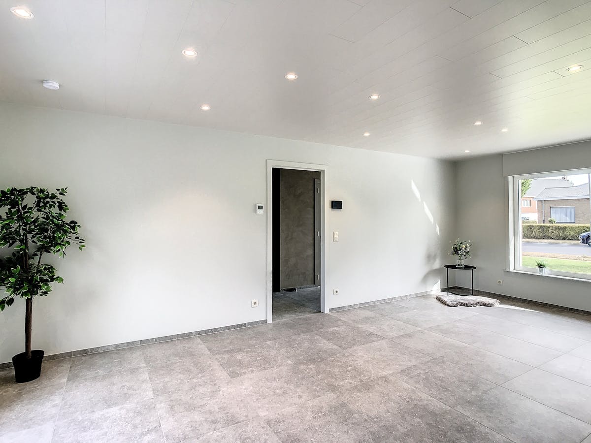 Bungalow house with garden and garage in Ypres. - photo 3