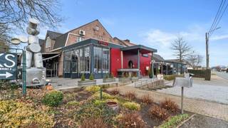Uniek en veelzijdig horecapand met restaurant, 2 feestzalen en prachtige tuin te Maasmechelen (Opgrimbie)In het rustige en groene Opgrimbie, een...
