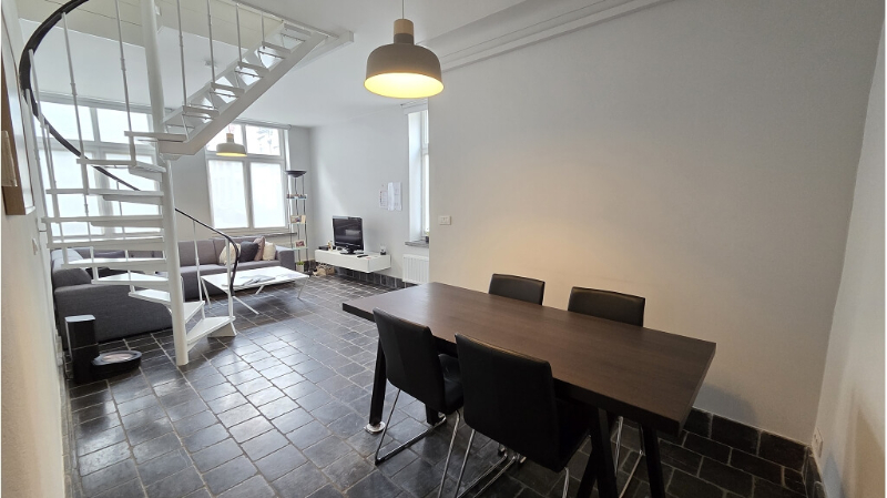 Comfortabele en vernieuwde stadswoning te huur in Centrum Brugge - foto 2