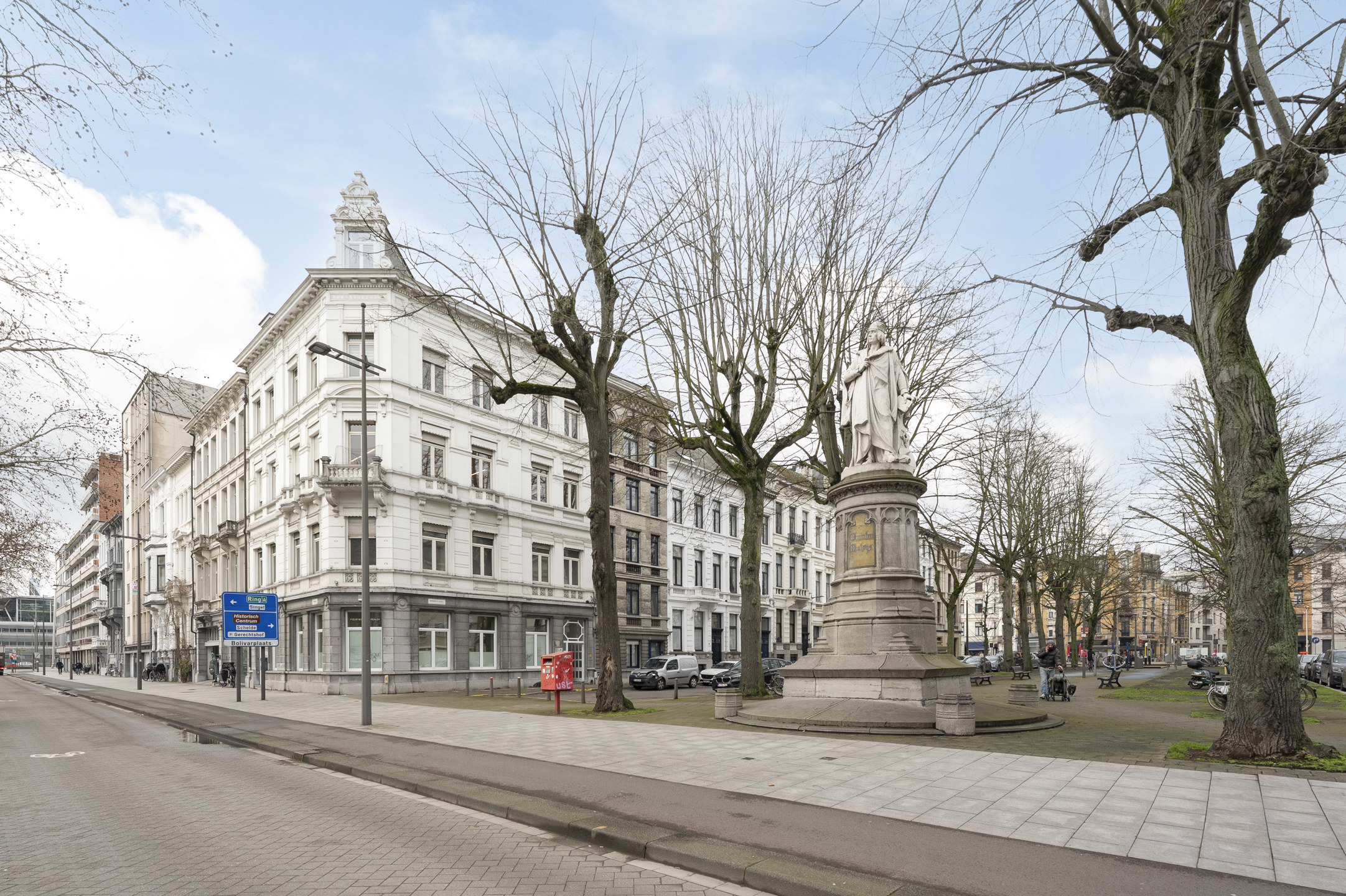 Ruime te renoveren woning met 4 verdiepen &amp; garage - foto 5