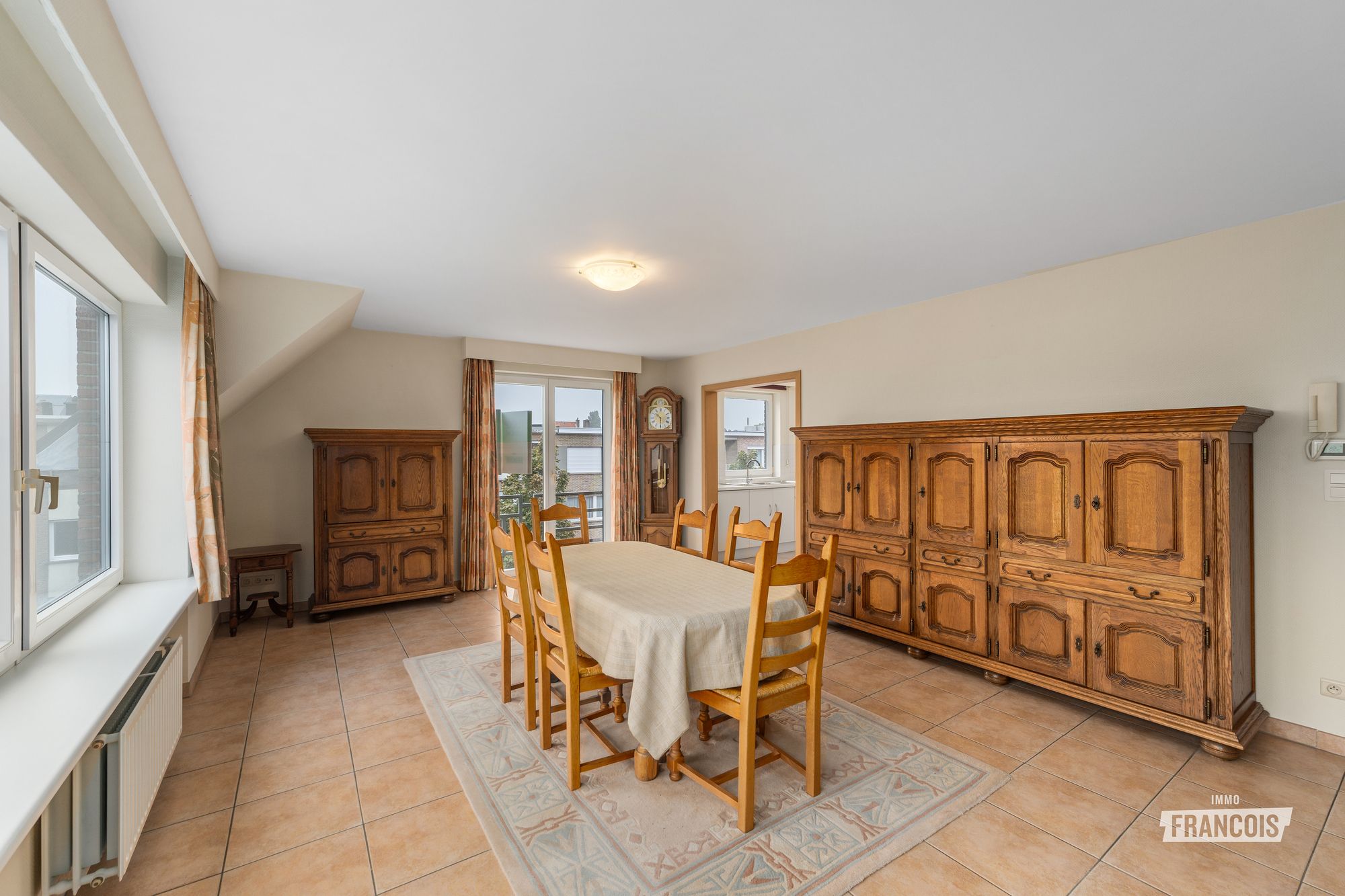 Ruim tweeslaapkamer appartement in kleinschalige residentie te koop in Blankenberge - foto 5