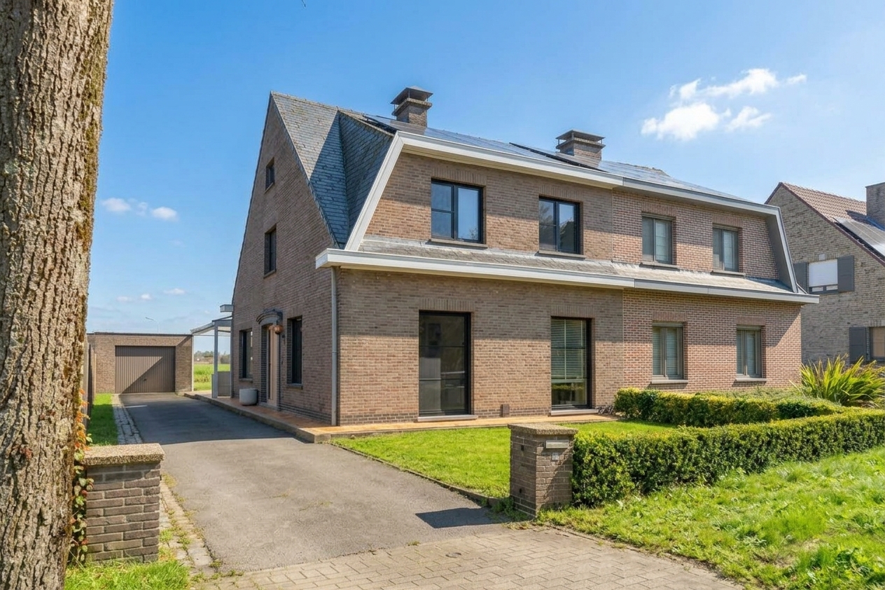 Woonst met 4 slaapkamers en garage, zicht op de velden! - foto 1