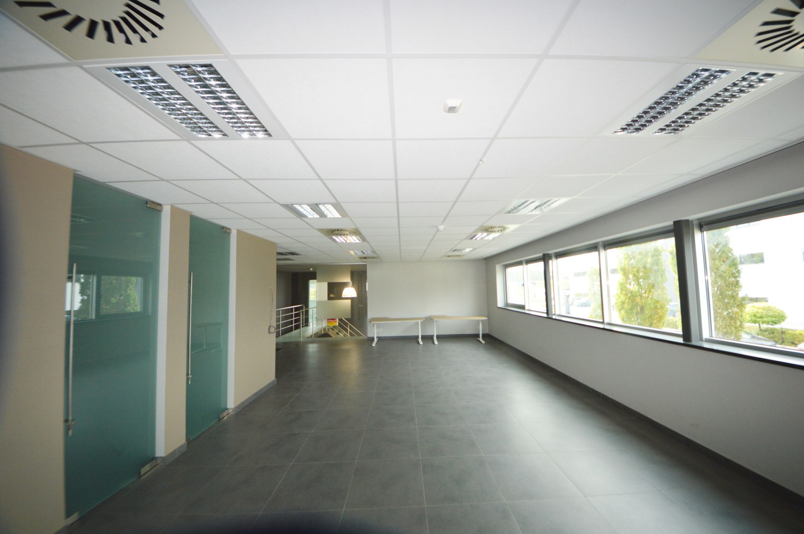 MODERN KANTOOR MET PARKING  - foto 3