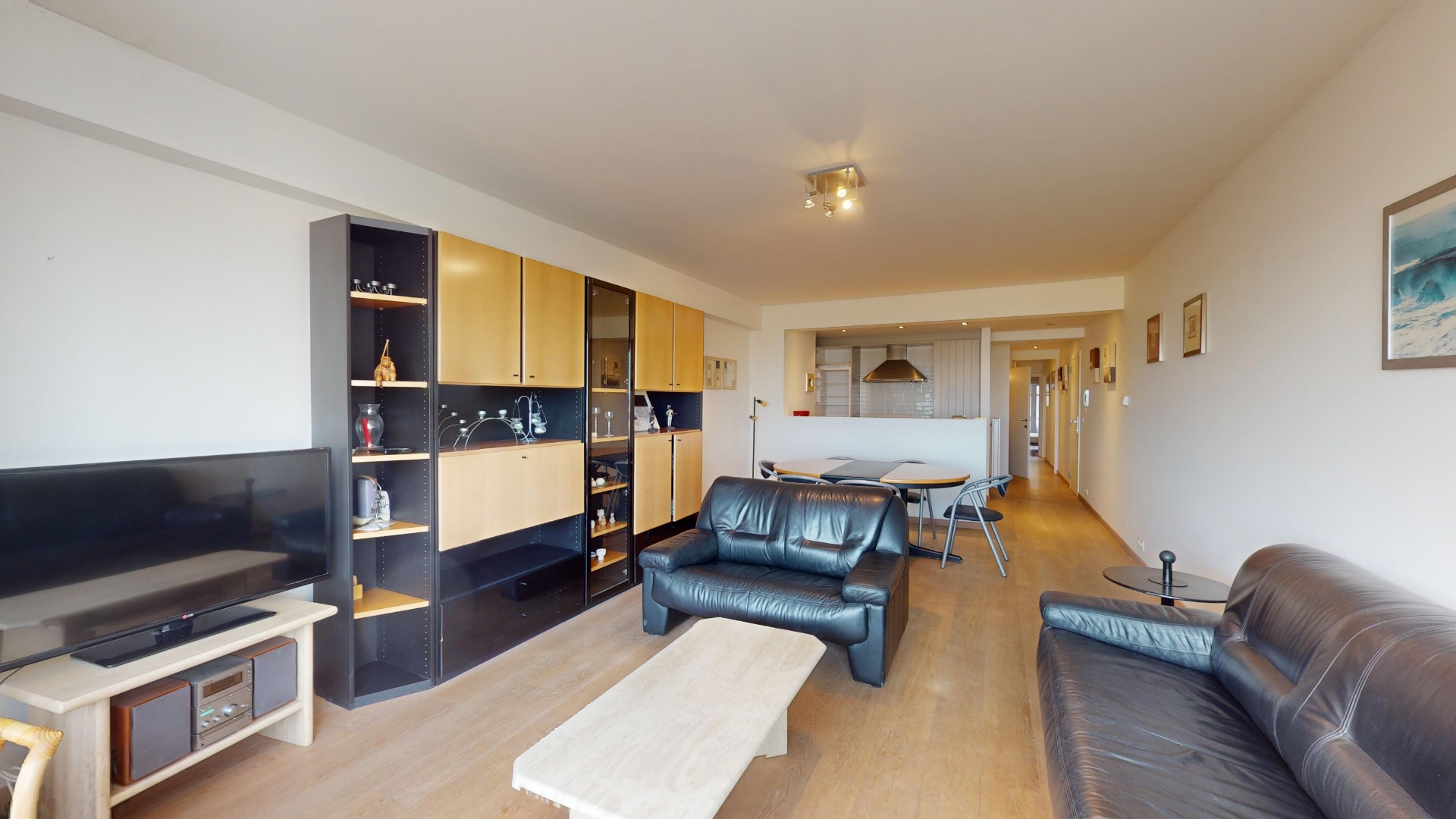 Ruim appartement op de Zeedijk Oostende, met een prachtig zeezicht! - foto 5