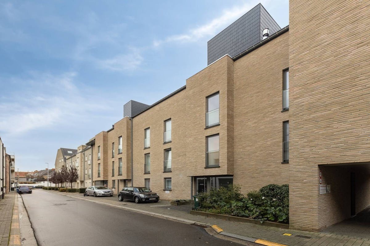 Recent 1 bedroom apartment in Oudenaarde - photo 2