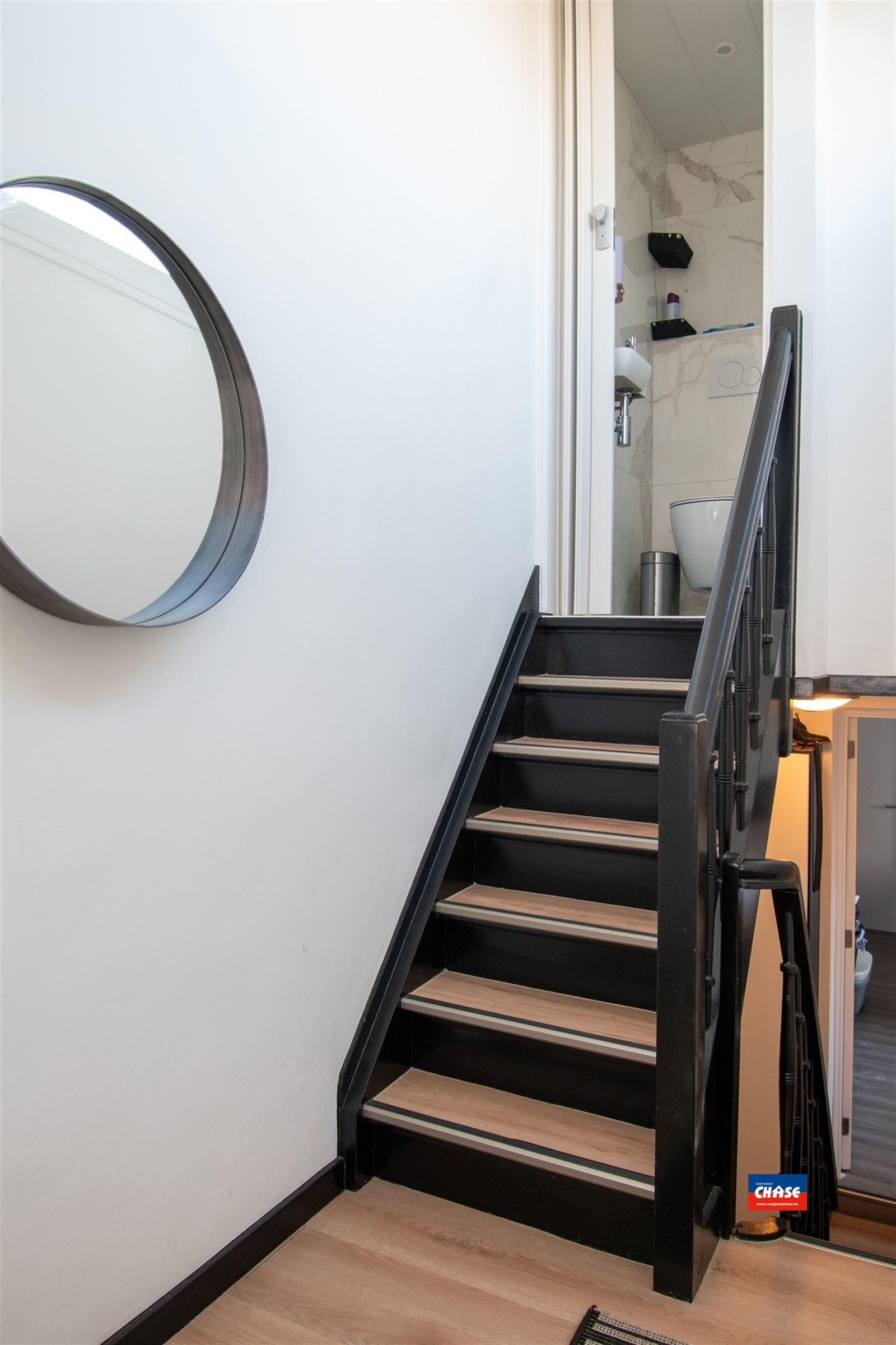 Immeuble d'habitation composé de 3 appartements de 2 chambres chacun - photo 4