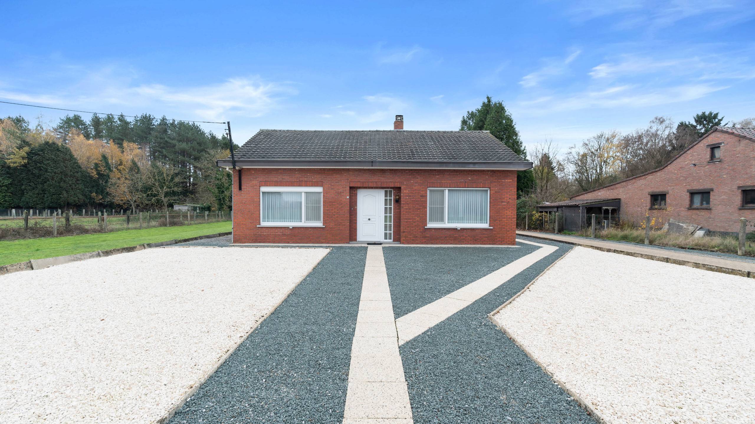 Landelijk gelegen woning op 50 are grond. - foto 2